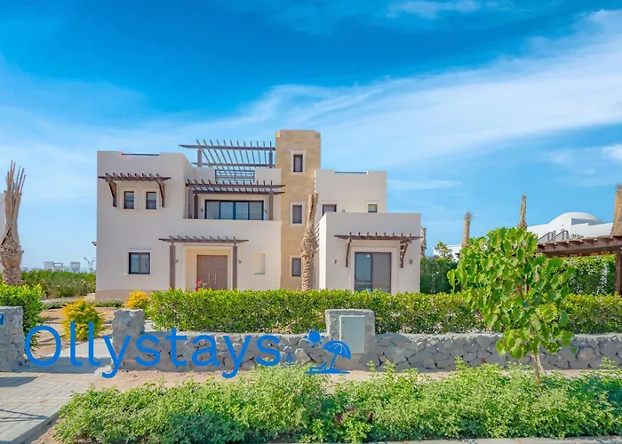 Ollystays Luxury 4br, Heated Pool Villa, Ancient Sands! Kite Surfing Haven