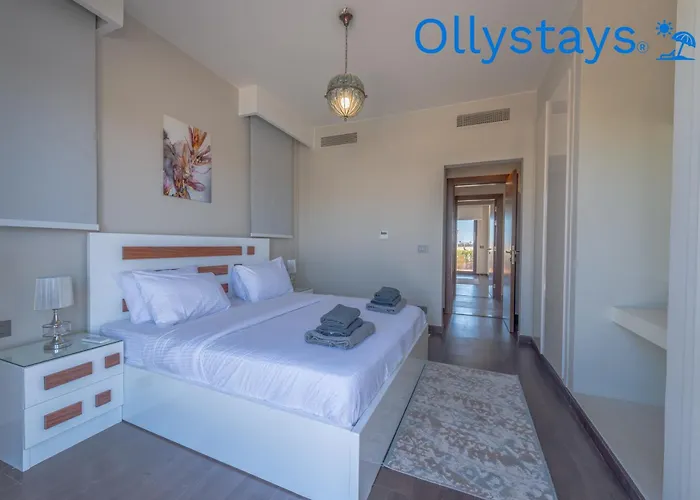 Ollystays Luxury 4br, Heated Pool Villa, Ancient Sands! Kite Surfing Haven Villa Hurgada
