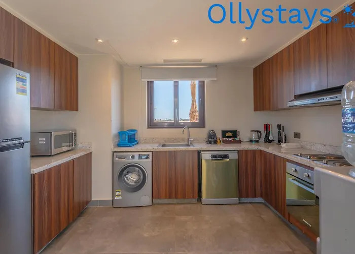Ollystays Luxury 4br, Heated Pool Villa, Ancient Sands! Kite Surfing Haven Villa