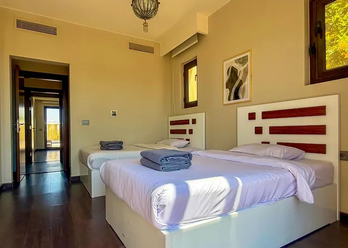Ollystays Luxury 4br, Heated Pool Villa, Ancient Sands! Kite Surfing Haven Villa Hurghada